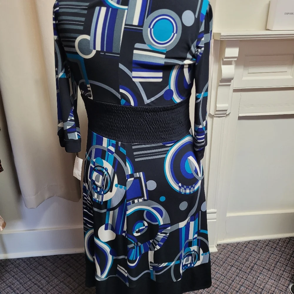 NWT Rabbit Rabbit Rabbit Designs Abstract Design Print Size 14 - Picture 6 of 9